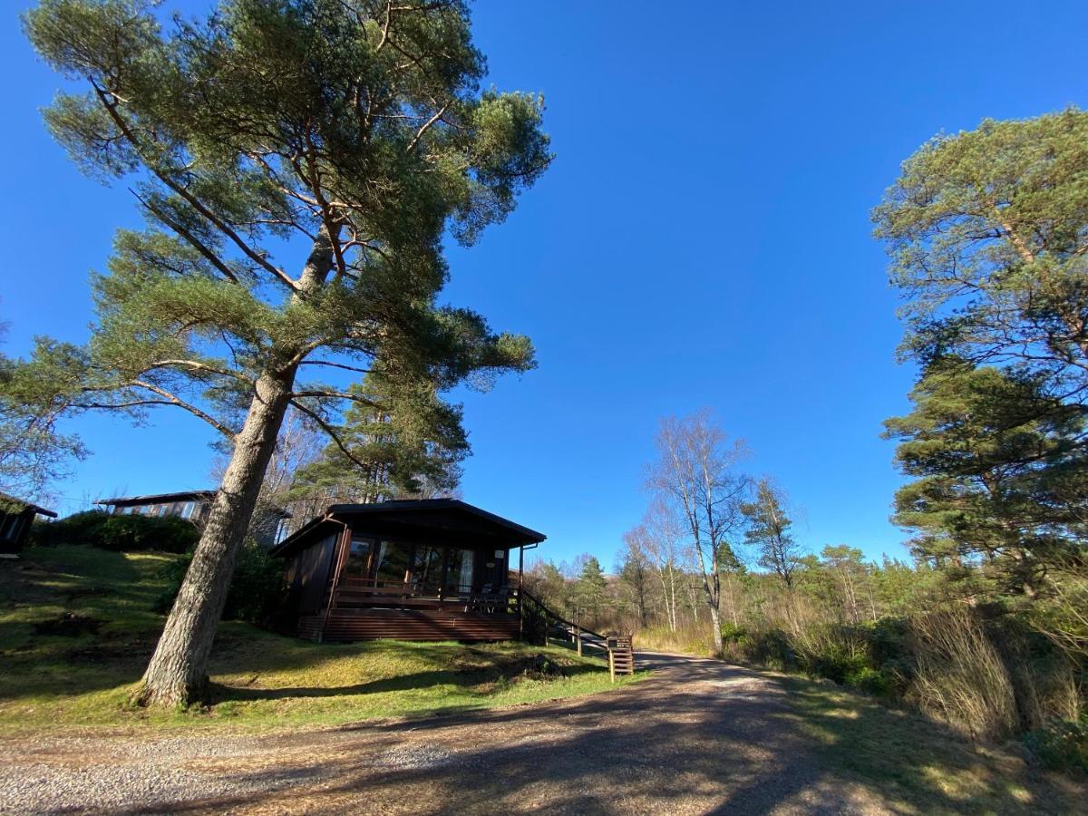 Great Glen Holidays - Chalets Fort William Exterior photo
